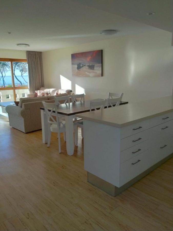 Camargue Beachfront Apartments マルーチードール エクステリア 写真