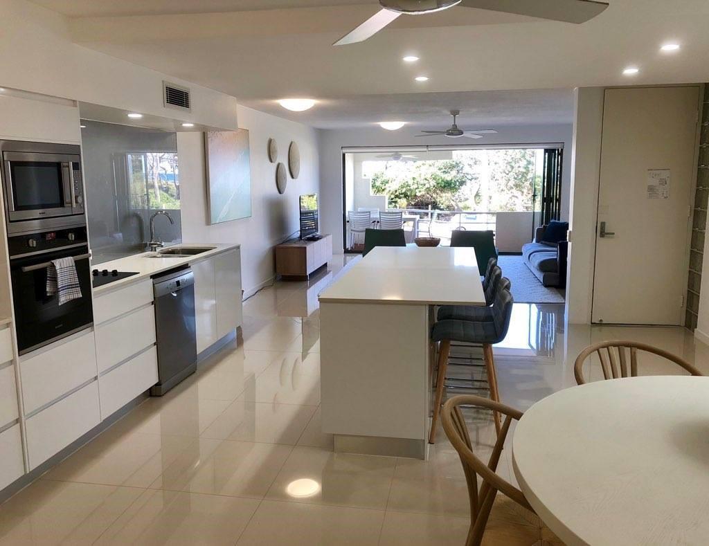 Camargue Beachfront Apartments マルーチードール エクステリア 写真