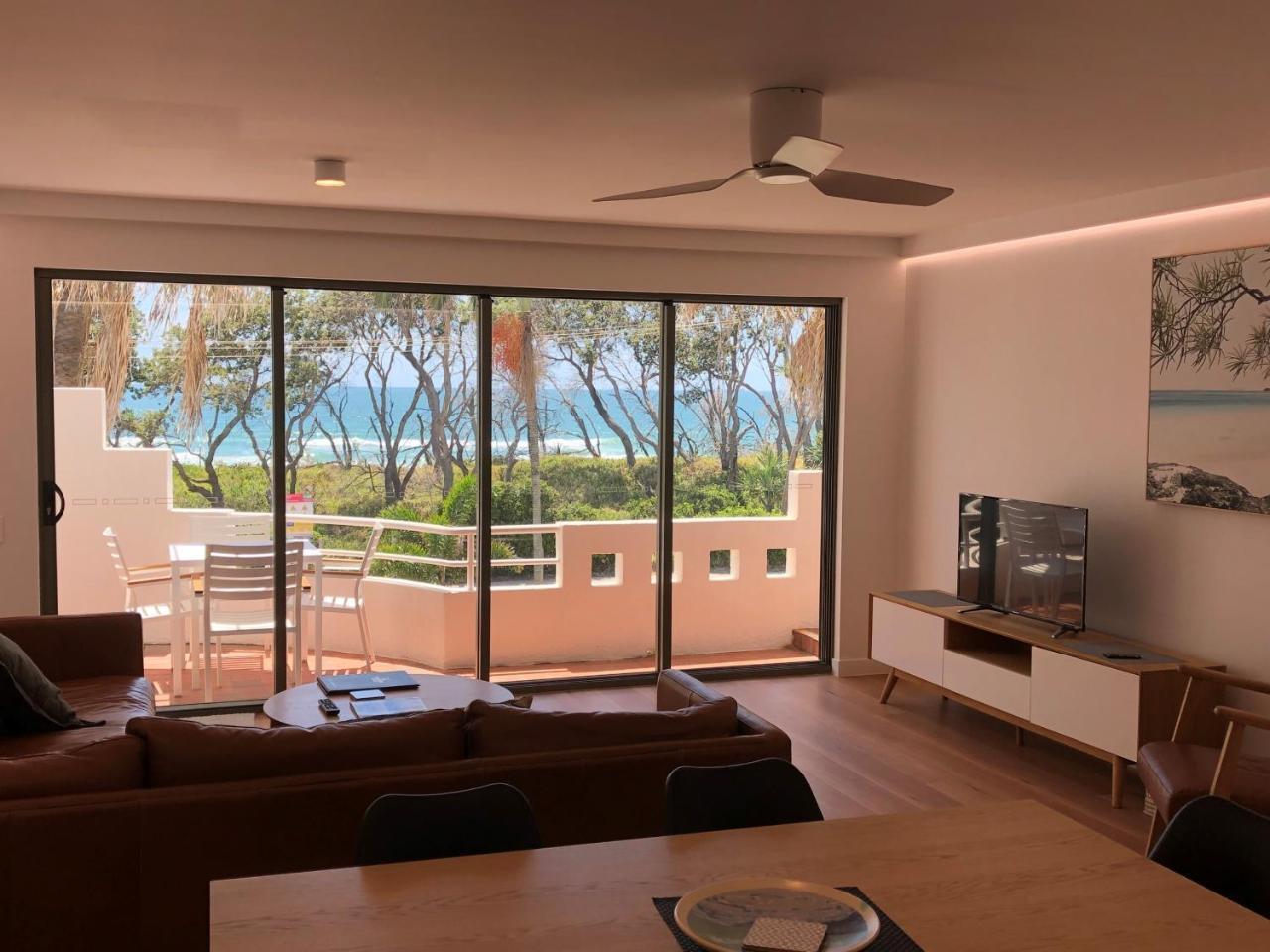 Camargue Beachfront Apartments マルーチードール エクステリア 写真