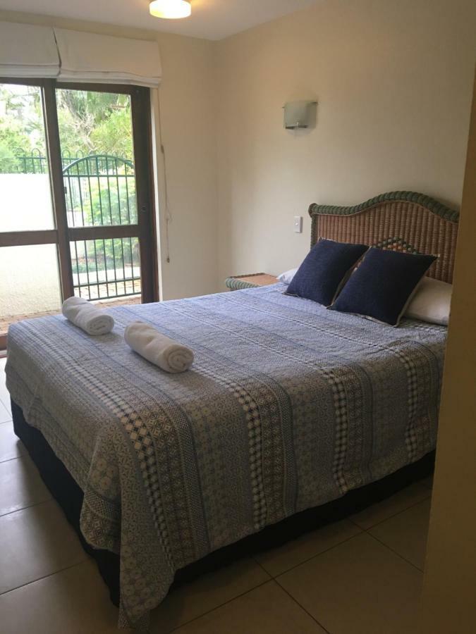 Camargue Beachfront Apartments マルーチードール エクステリア 写真